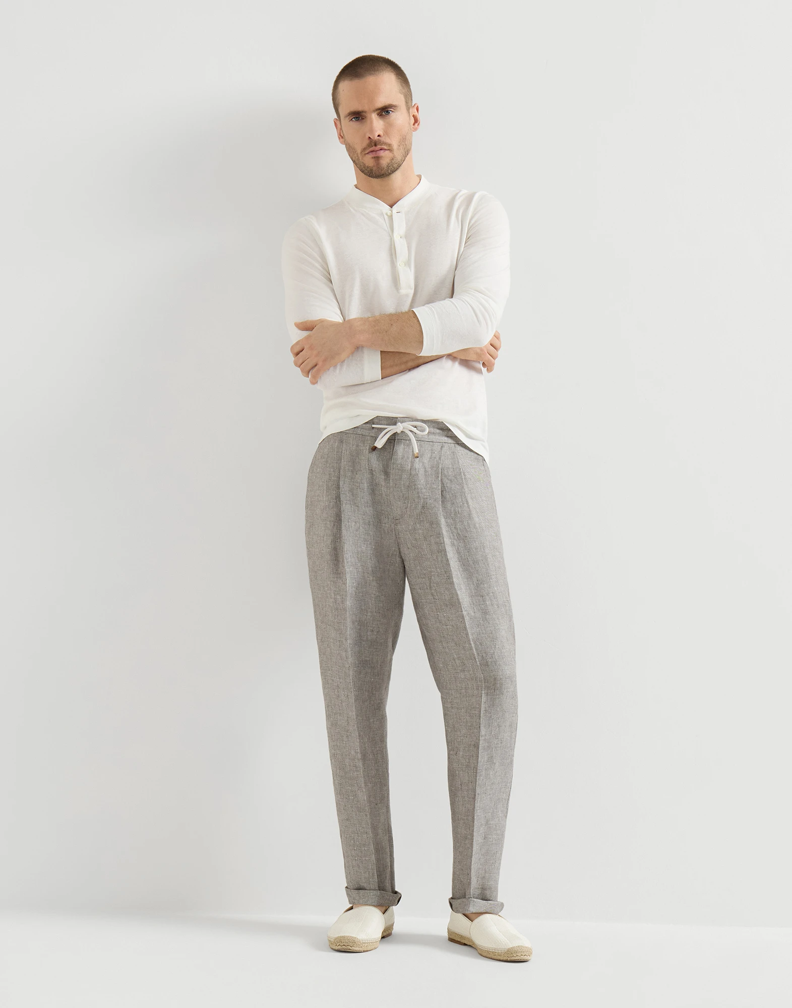 Linen and hemp diagonal trousers with drawstring and double pleats