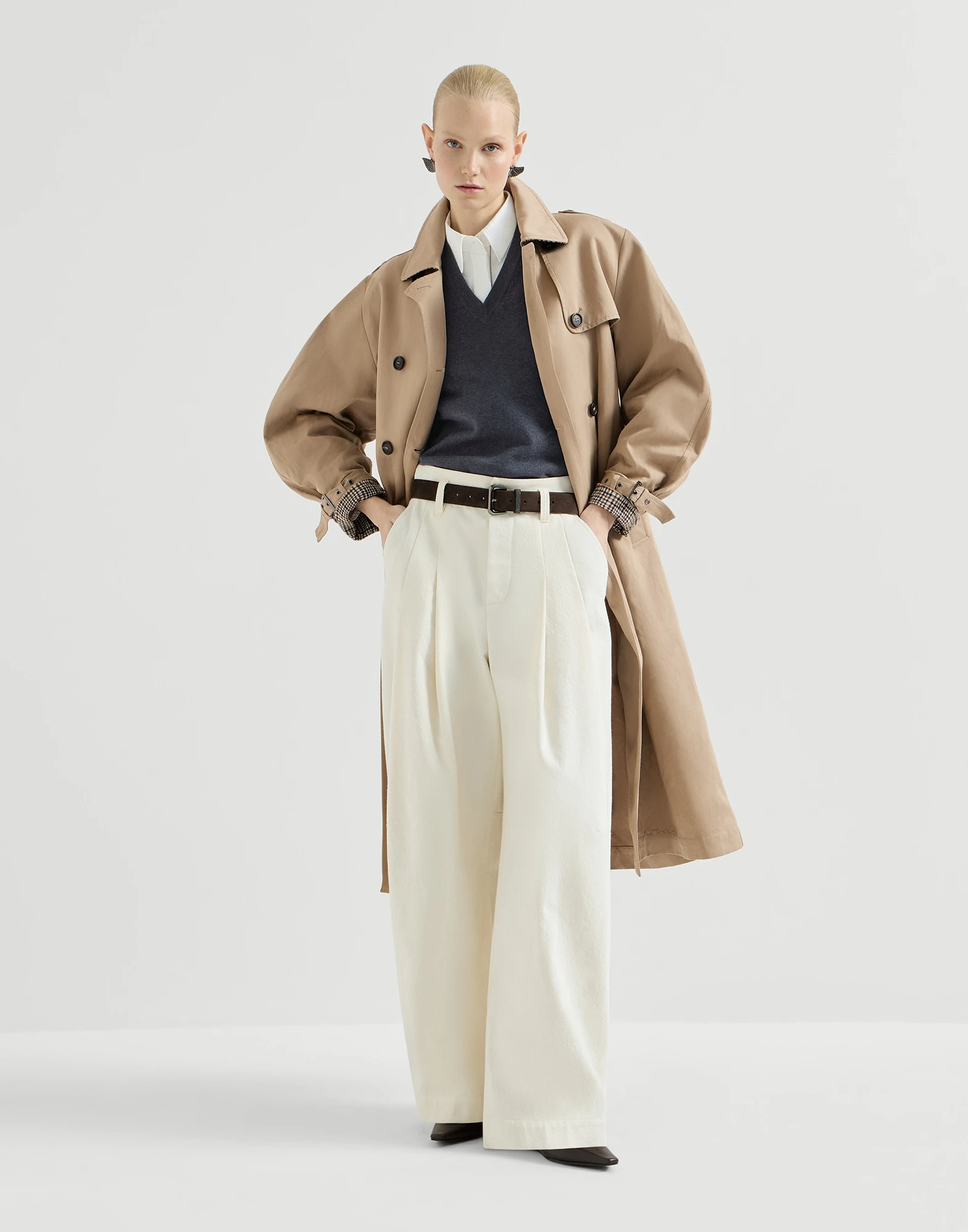 Cashmere sweater vest with monili