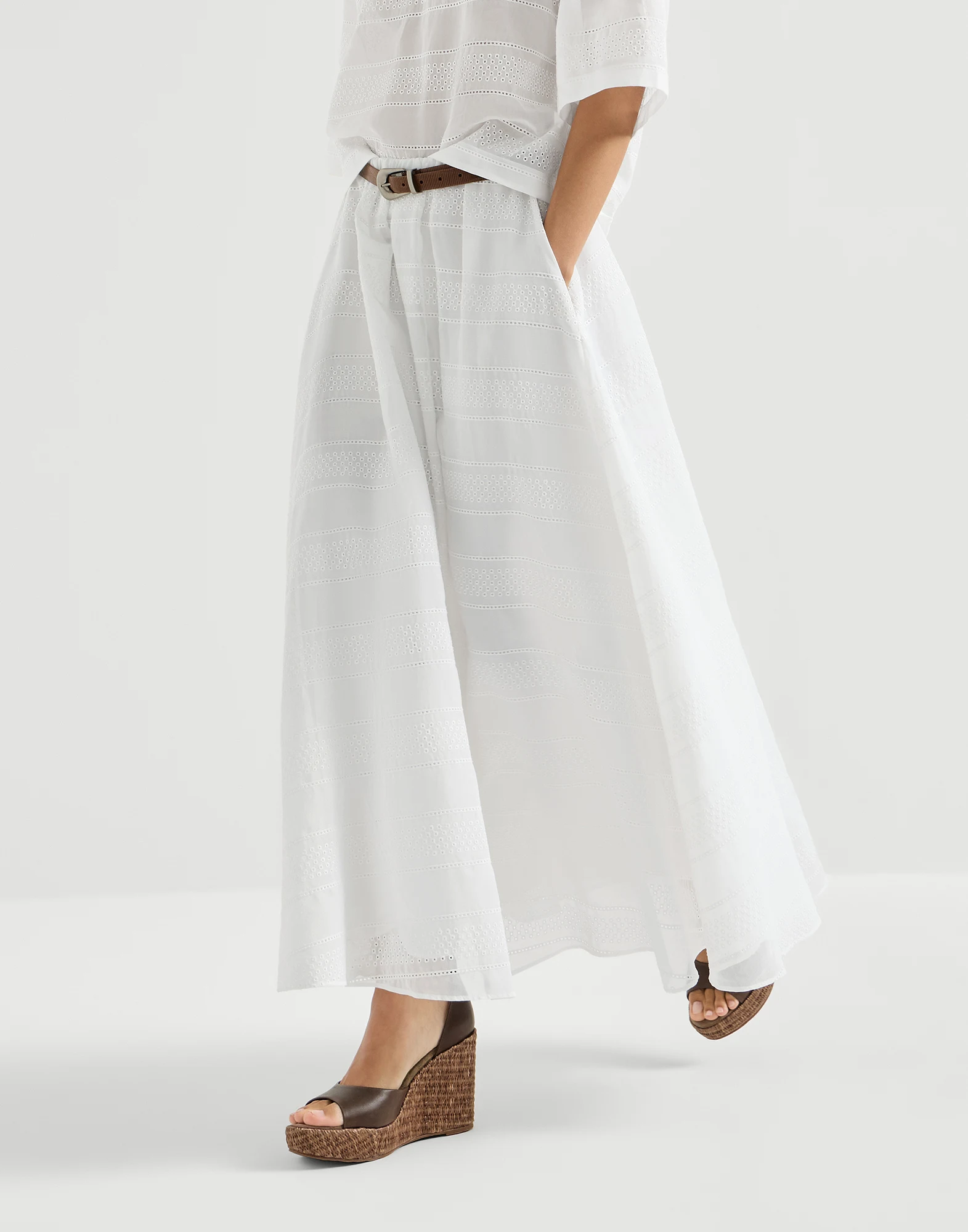 1168-cotton-organza-broderie-anglaise-skirt-4.webp Cotton organza broderie anglaise skirt