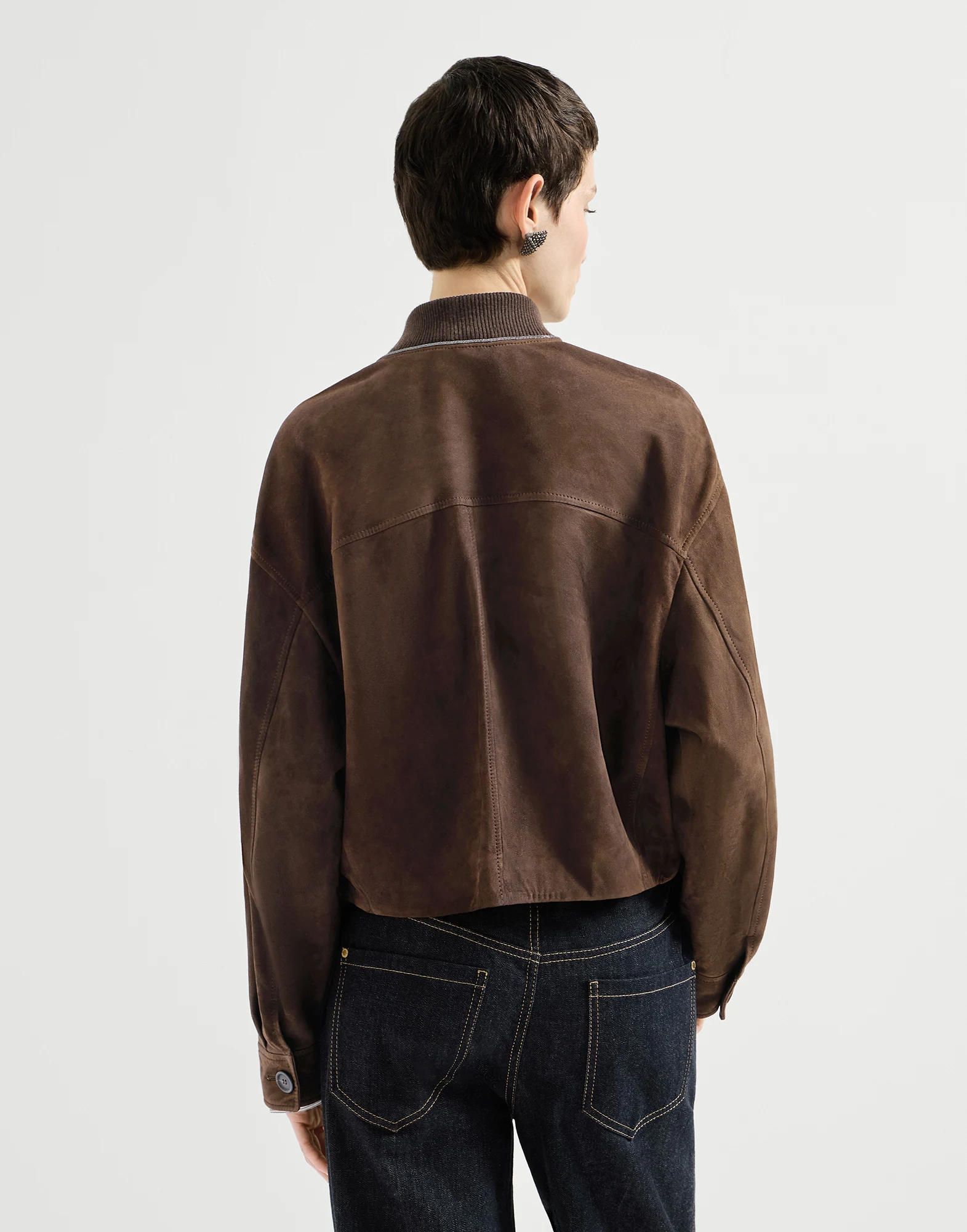 1227-abrigo-en-piel-de-ante-couture-con-monile-2.webp Abrigo en piel de ante Couture con Monile