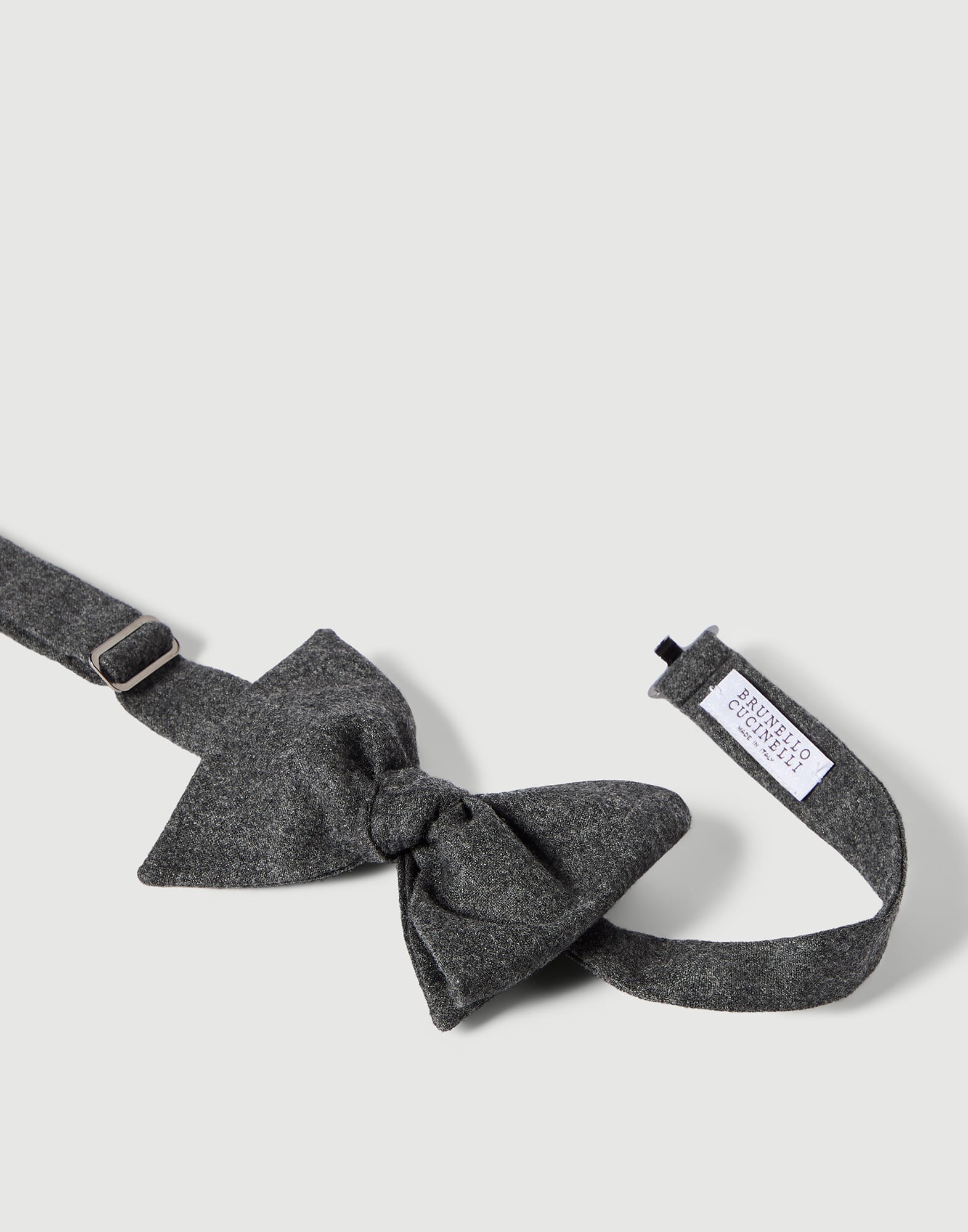 Cashmere and silk lightweight flannel bow tie