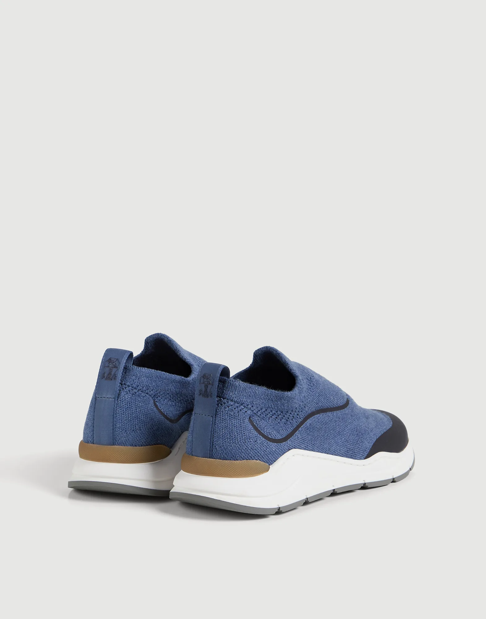 1759-cotton-knit-slip-on-runners-with-heat-bonded-details-and-logo-2.webp Cotton knit slip-on runners with heat-bonded details and logo