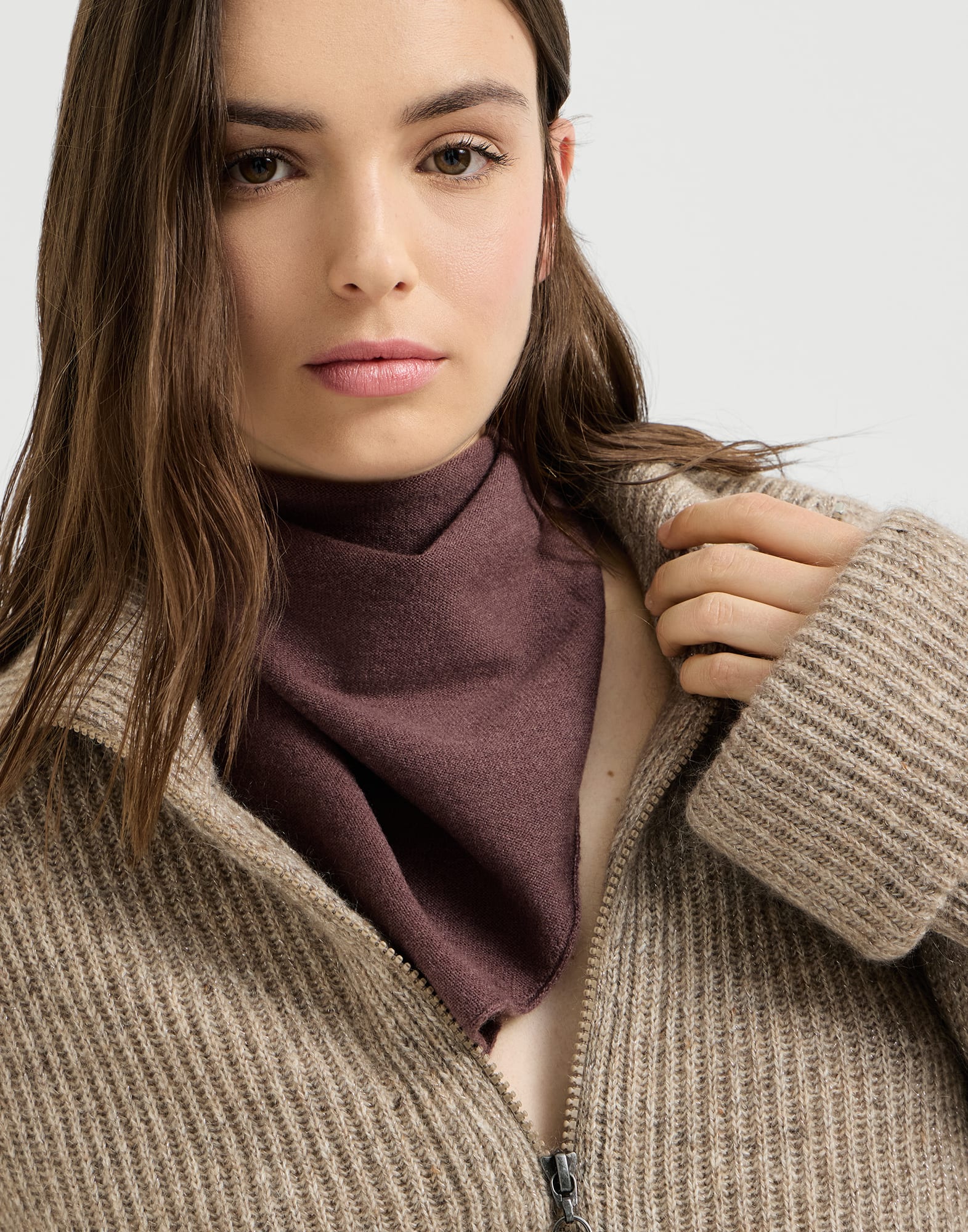 18-cashmere-foulard-with-monili-3.jpg Cashmere foulard with monili