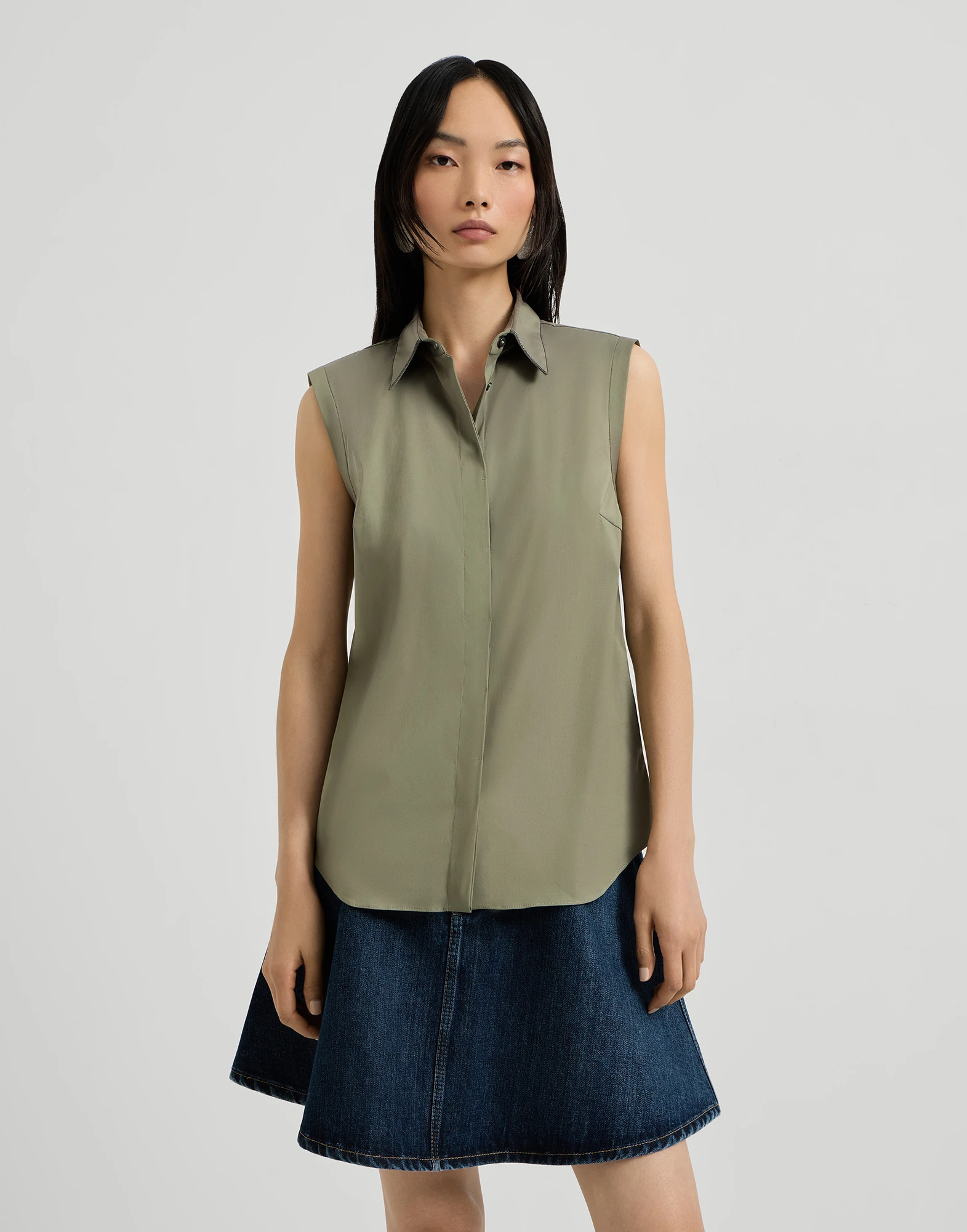 Stretch cotton poplin sleeveless shirt with shiny trim