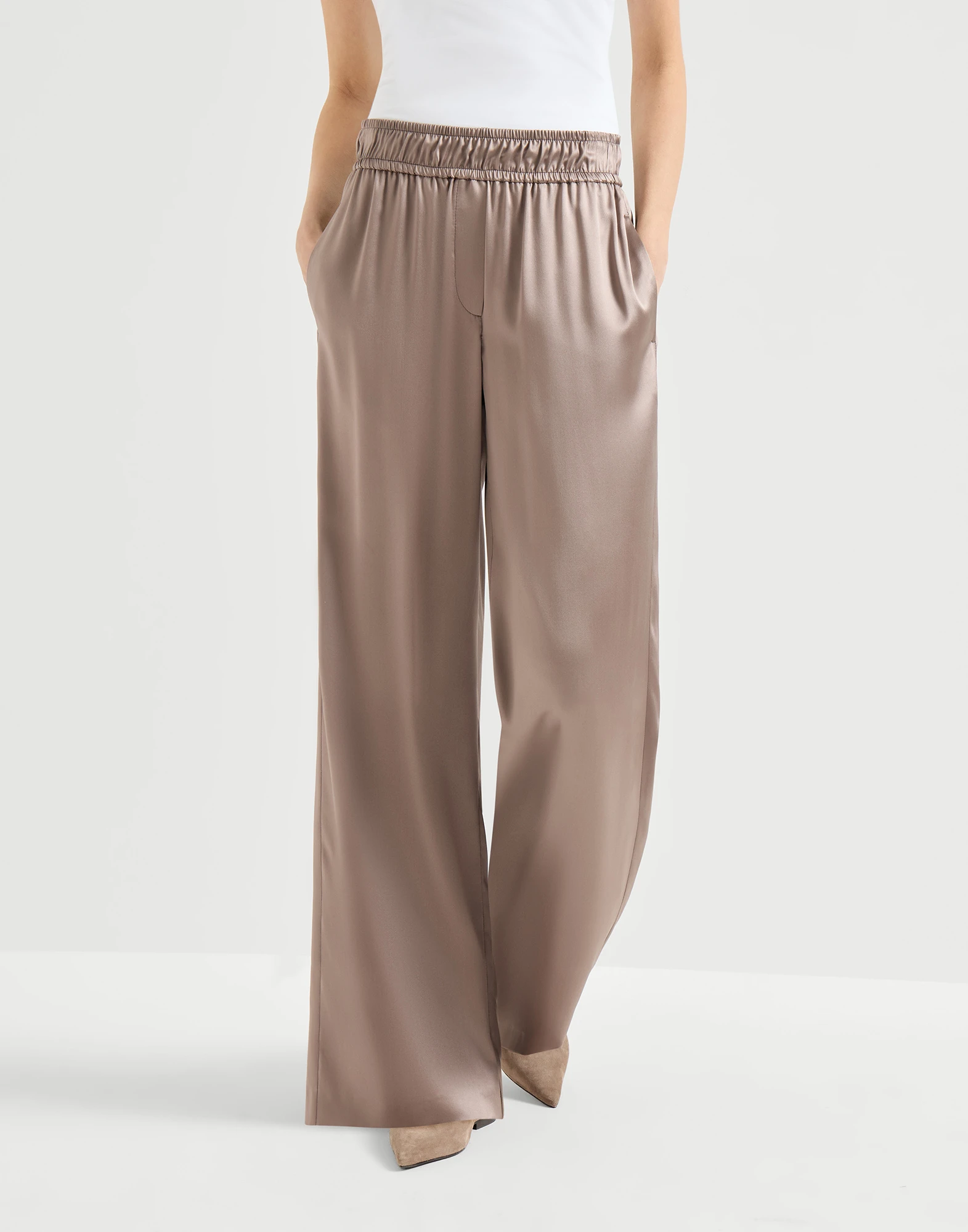 1958-pantalon-track-en-raso-de-seda-elastico-1.webp Pantalón Track en raso de seda elástico