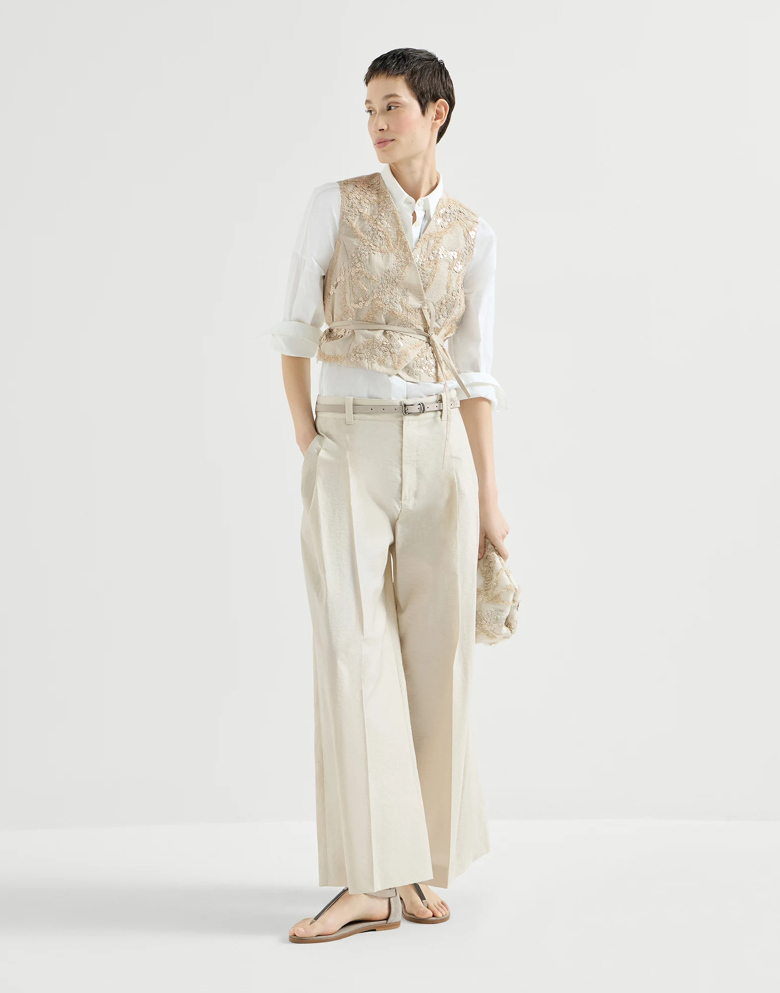 Techno cotton poplin vest with  dazzling seabed embroidery