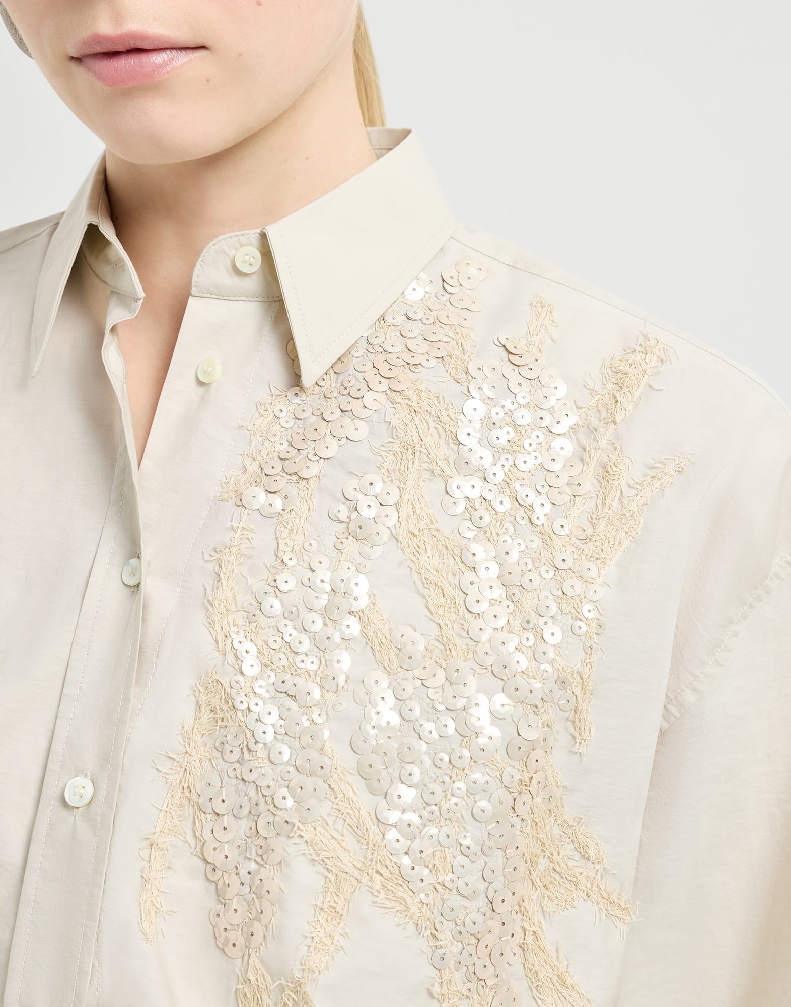 Techno cotton poplin shirt with dazzling seabed embroidery