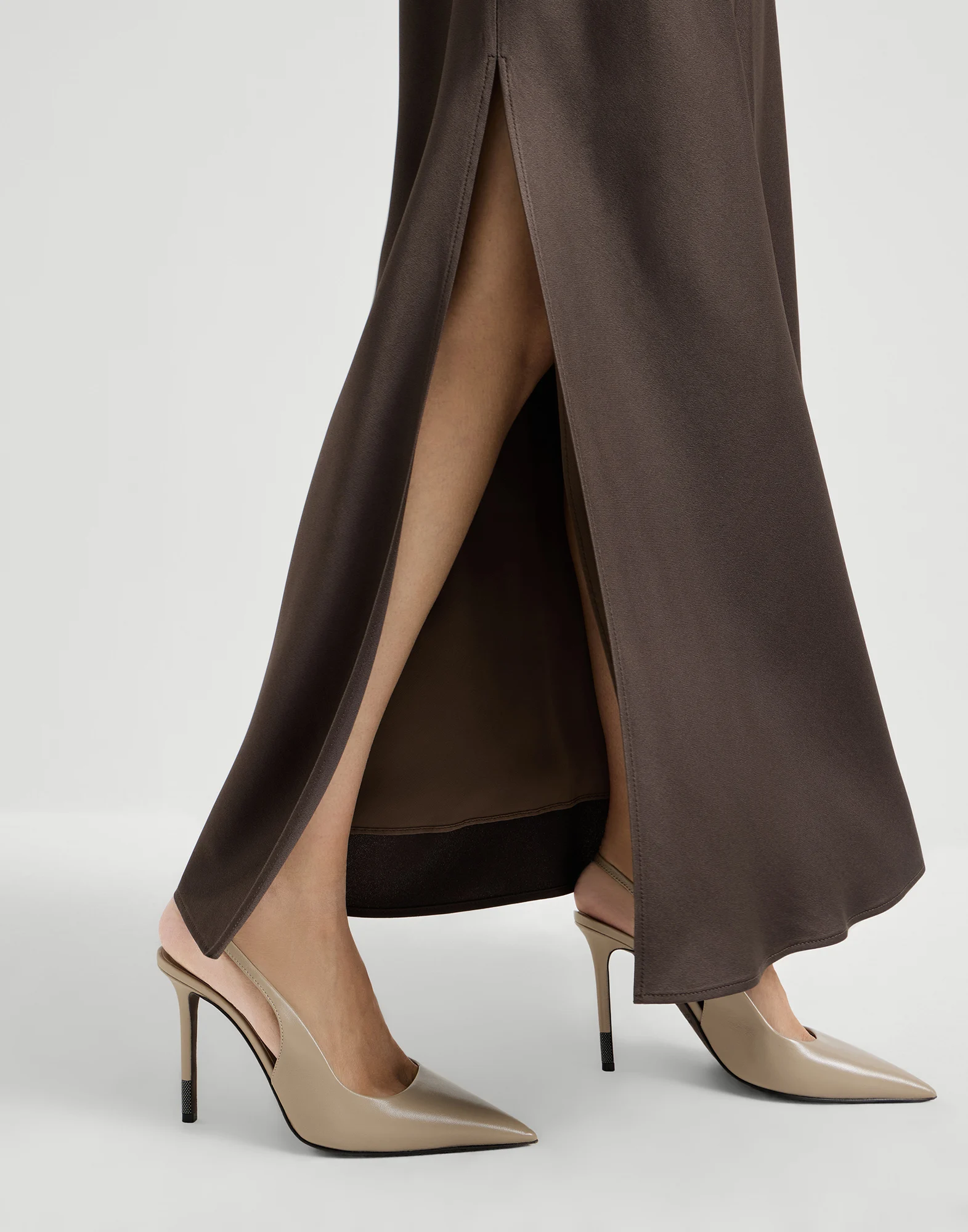 2227-satin-cady-fluid-bias-cut-skirt-3.webp Satin cady fluid bias-cut skirt