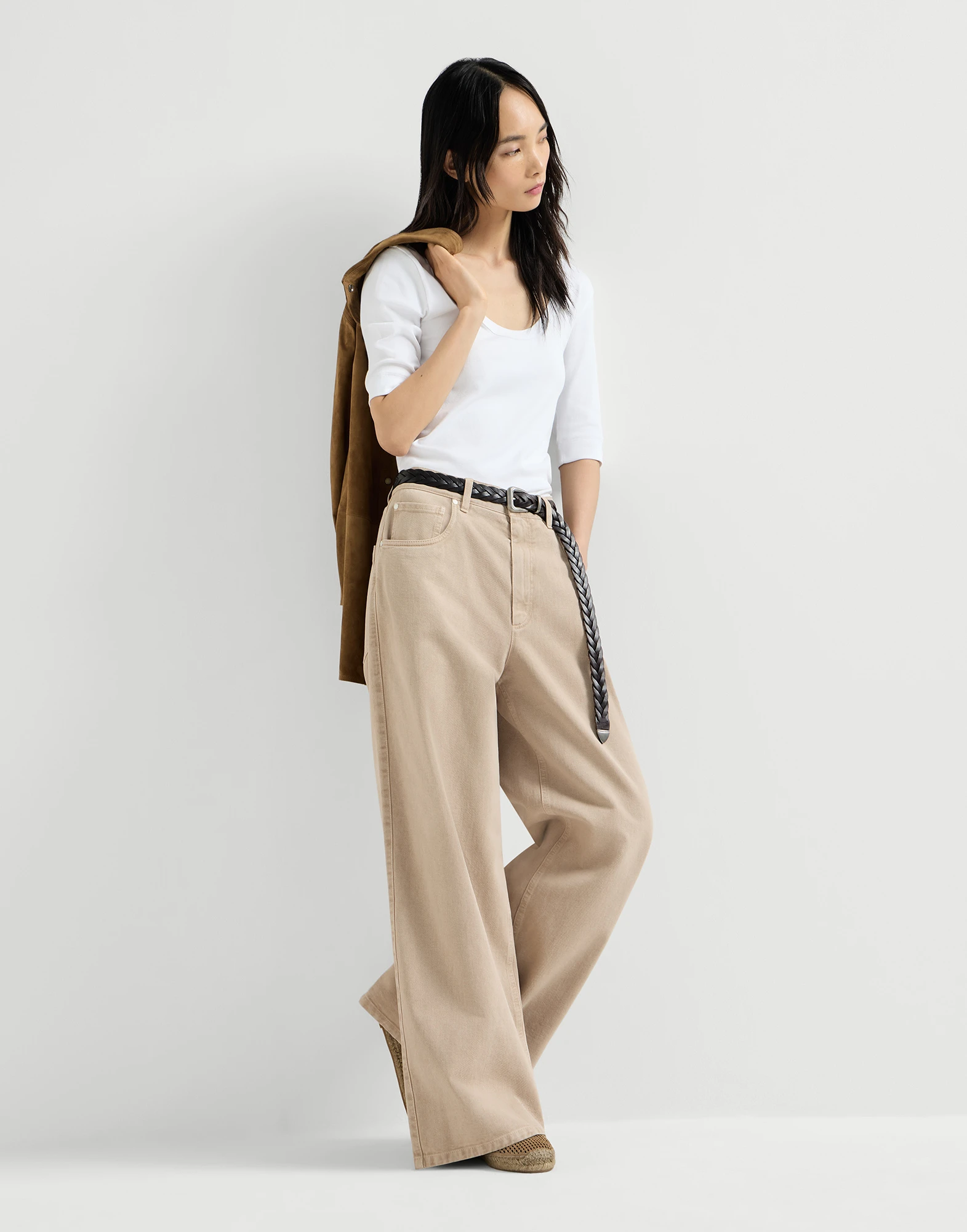Pantalón Relaxed en denim teñido con Monile