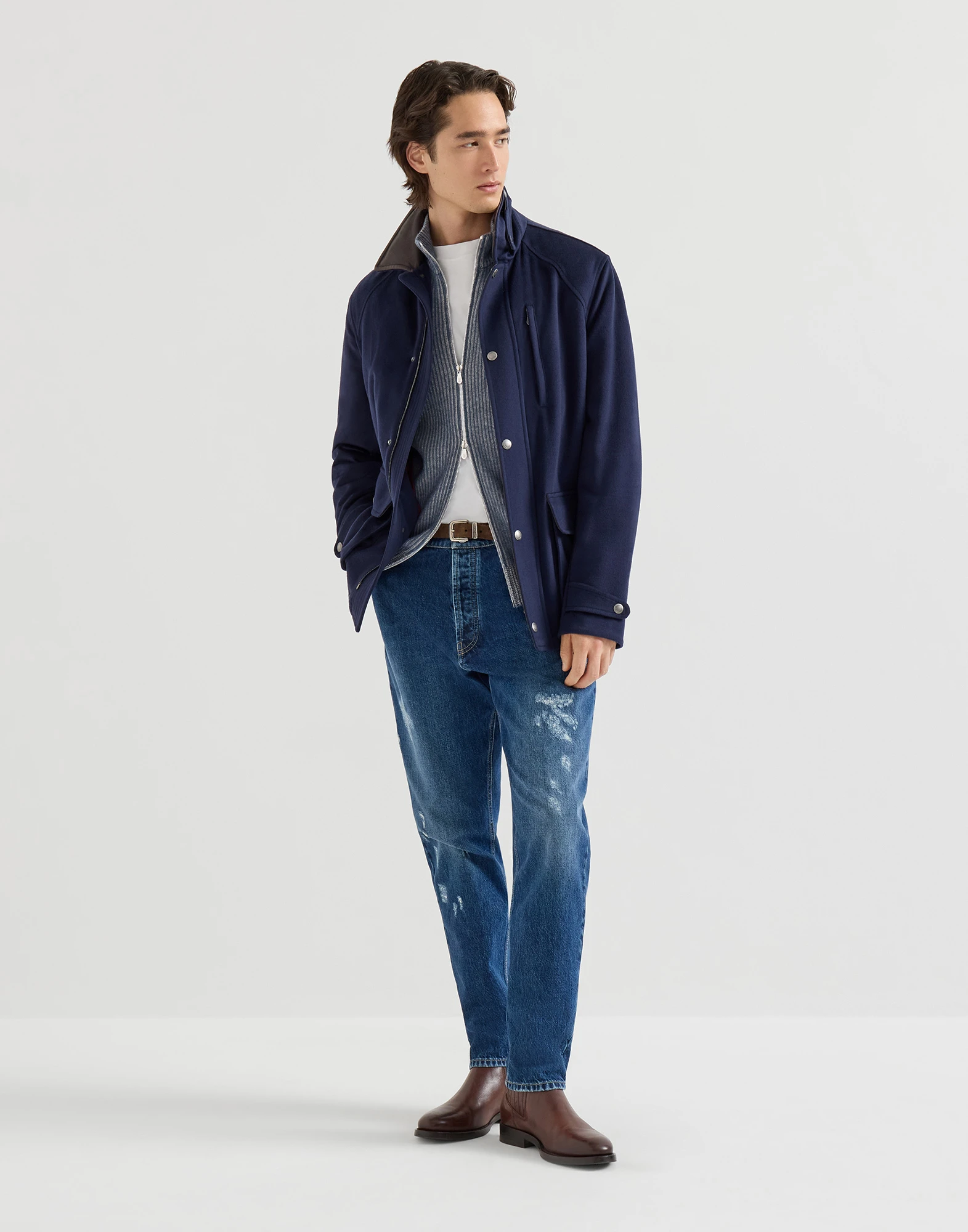 260-cardigan-cuello-alto-de-cachemir-vanise-con-punto-canale-ingles-y-cremallera-5.webp Cárdigan cuello alto de cachemir vanisé con punto canalé inglés y cremallera
