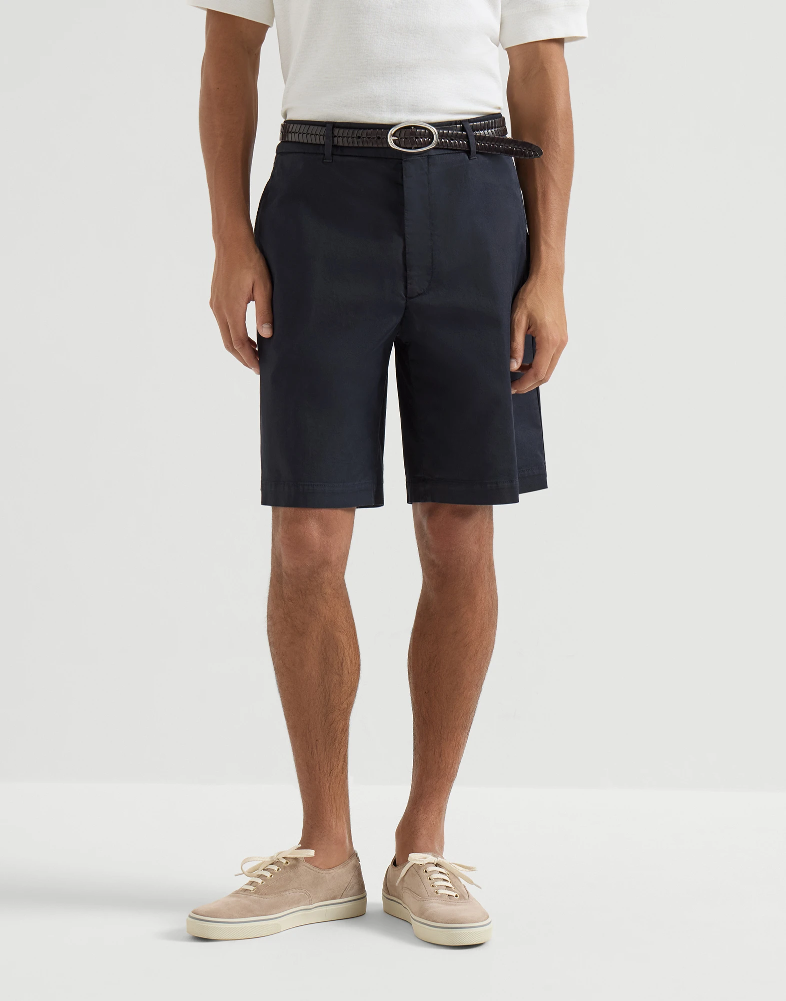 2799-garment-dyed-bermuda-shorts-in-american-pima-cotton-comfort-gabardine-1.webp Garment-dyed Bermuda shorts in American Pima cotton comfort gabardine
