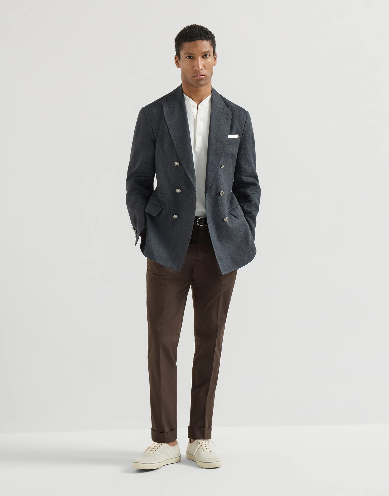 Pantalón con corte italiano de gabardina de algodón American Pima confort teñido en prenda