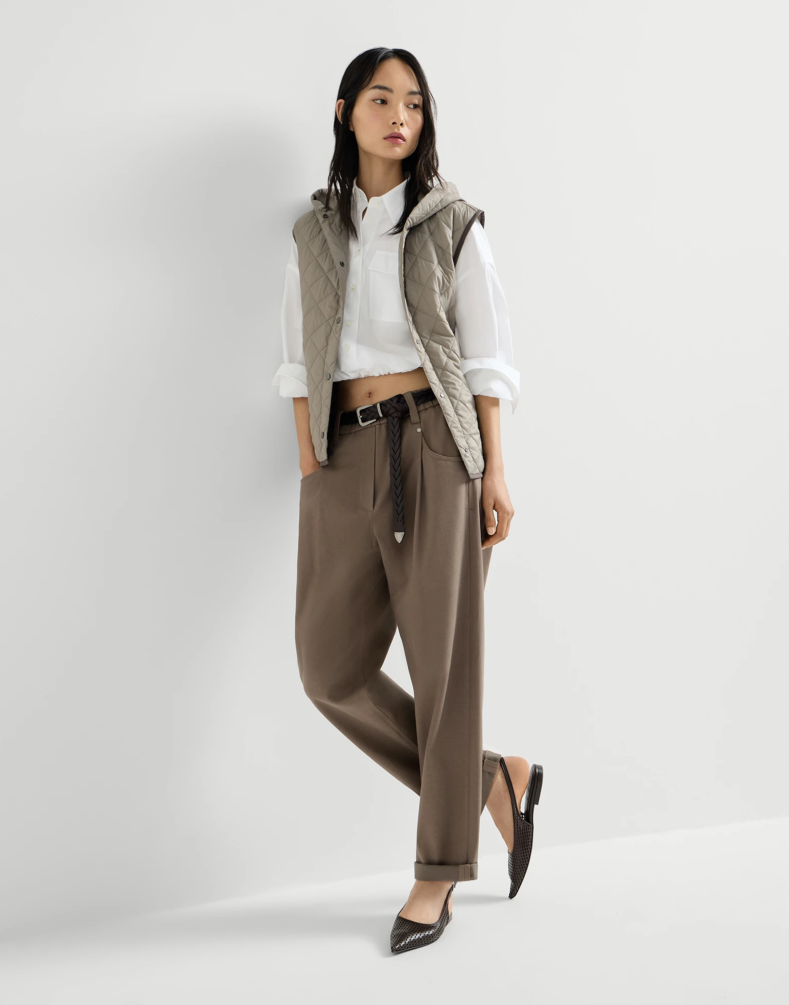 2925-stretch-cotton-cover-baggy-pull-on-trousers-with-shiny-bartack-4.webp Stretch cotton cover baggy pull-on trousers with shiny bartack