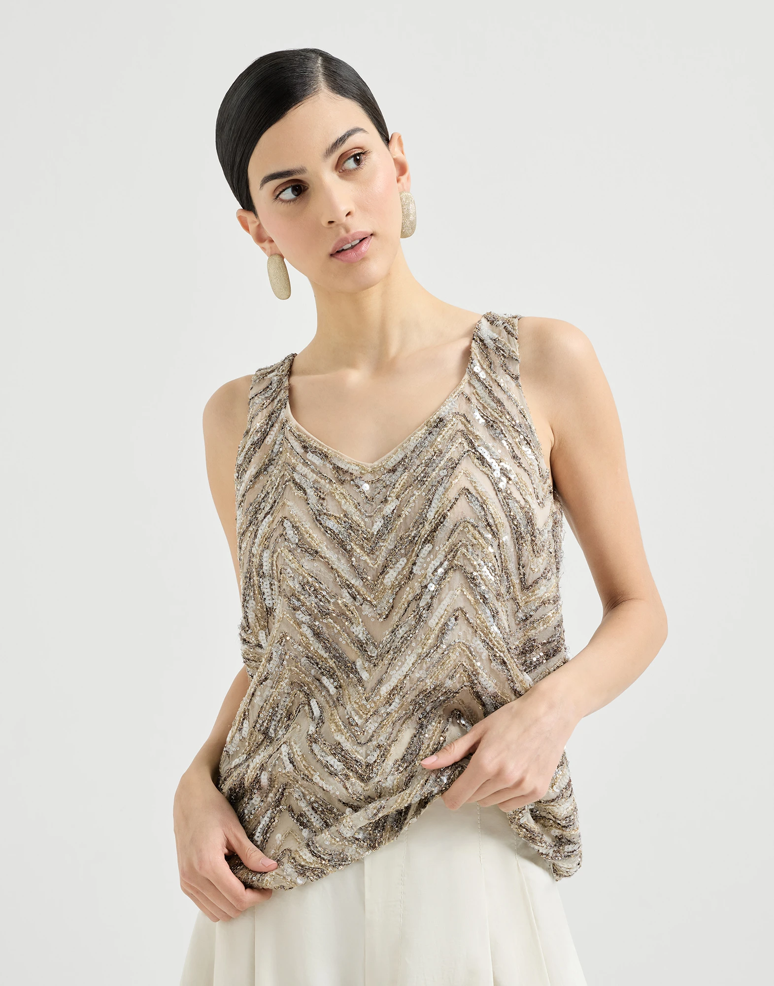 Crispy silk top with dazzling chevron embroidery
