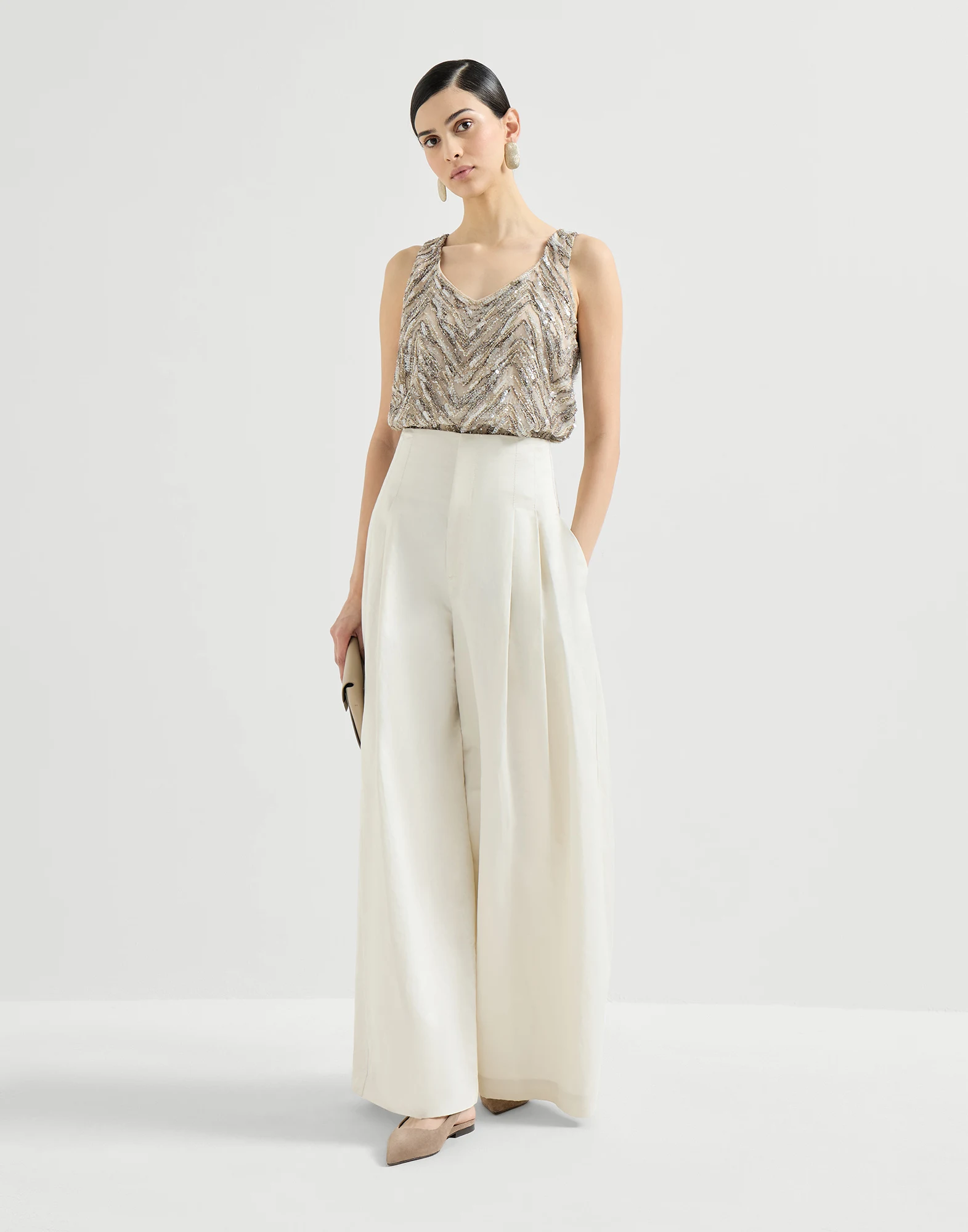 Crispy silk top with dazzling chevron embroidery