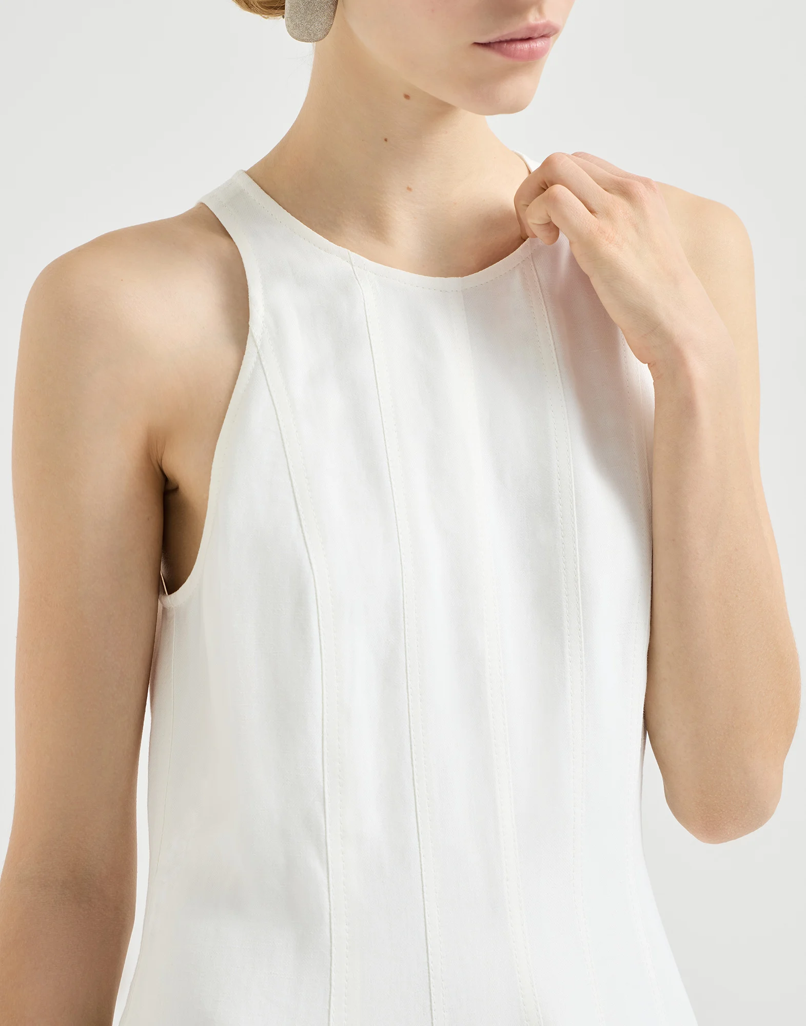 3132-viscose-and-linen-fluid-twill-dress-3.webp Viscose and linen fluid twill dress