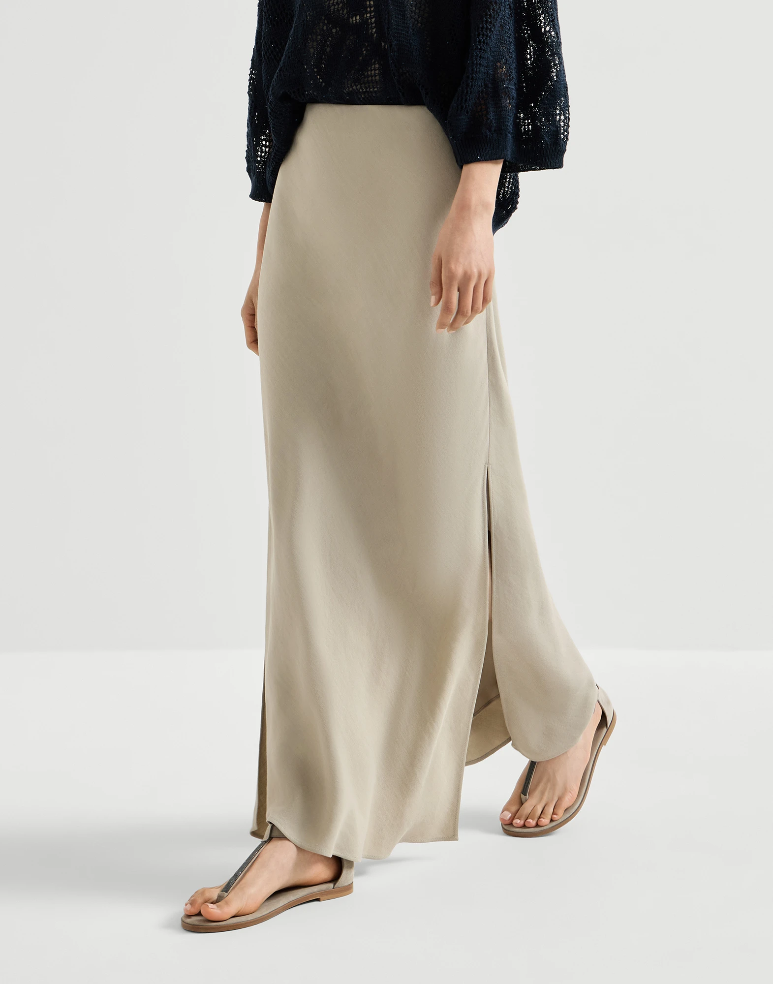 Viscose and linen twill fluid bias-cut skirt