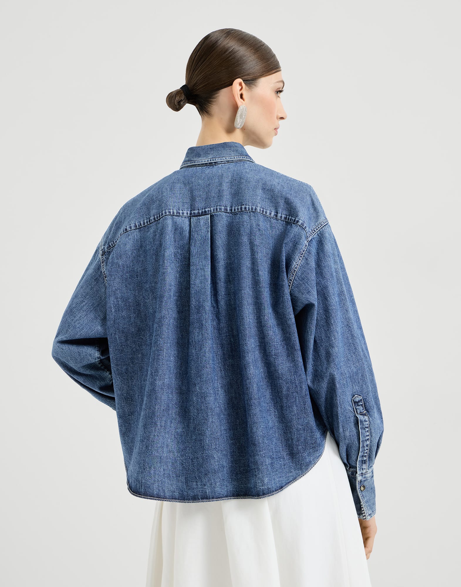 Lightweight denim shirt with shiny pockets