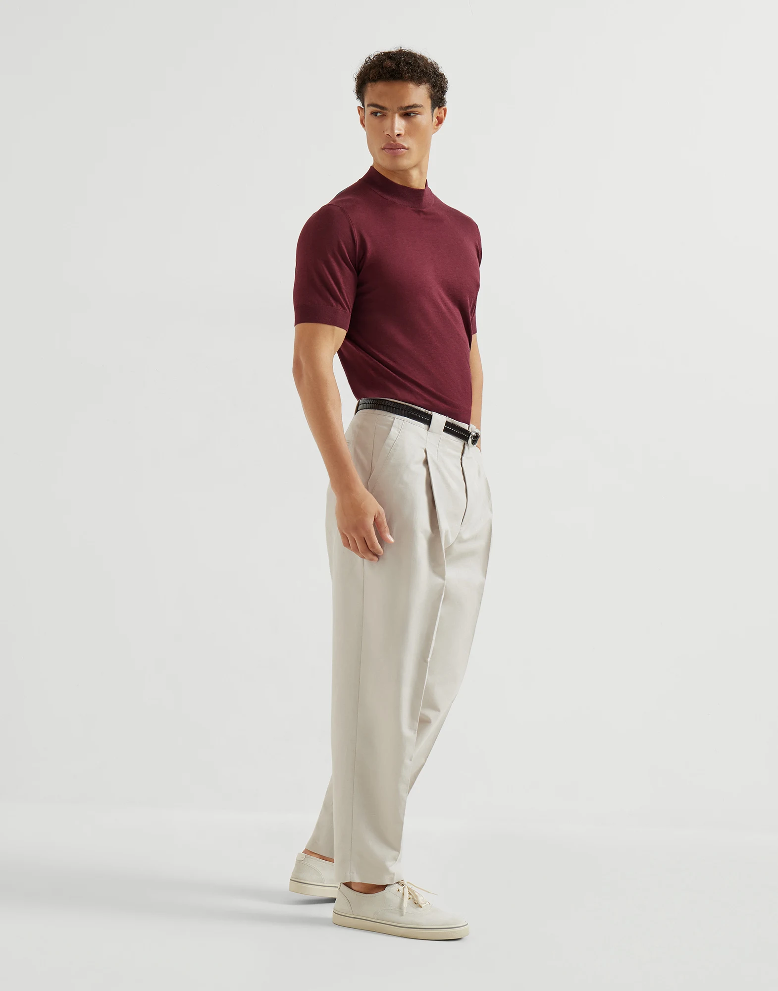 Pantalón en panamá de algodón y lino con pinzas