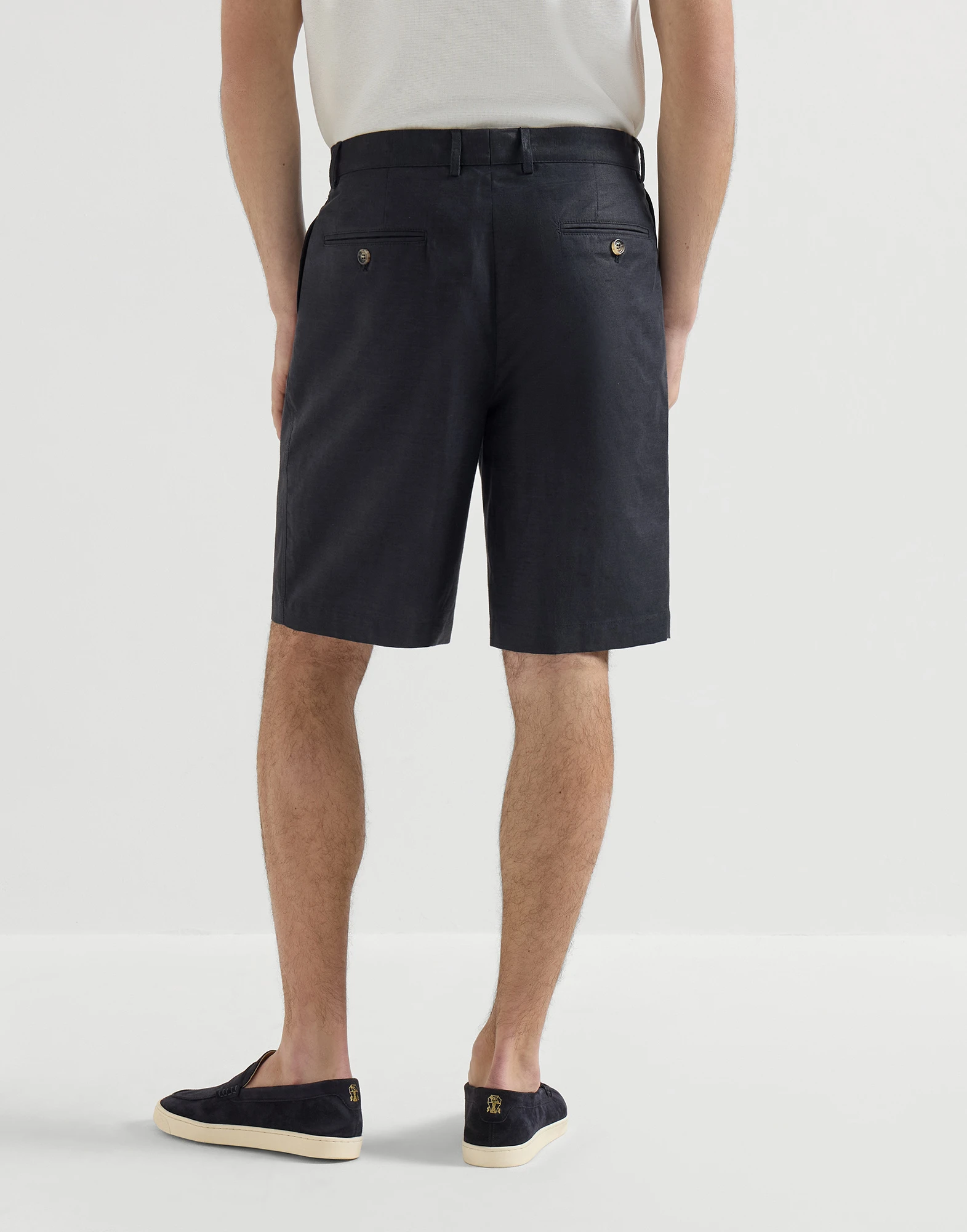 Bermudas en panamá de algodón y lino con pinzas y Tirapancia