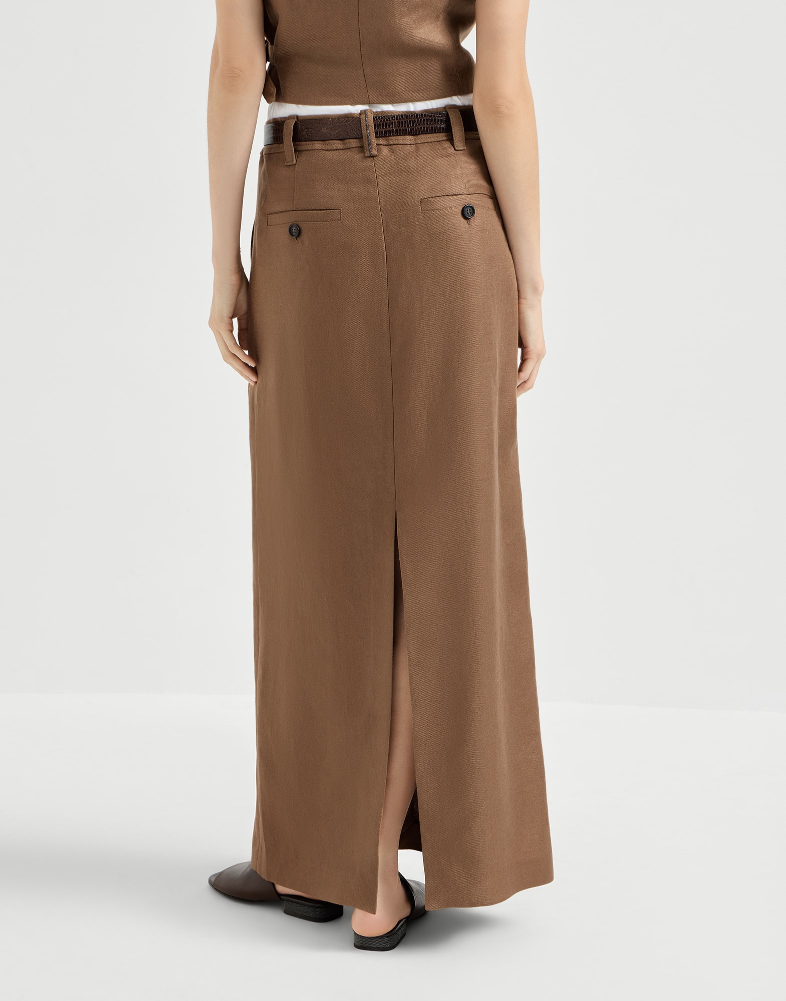 Linen diagonal sartorial skirt with monili