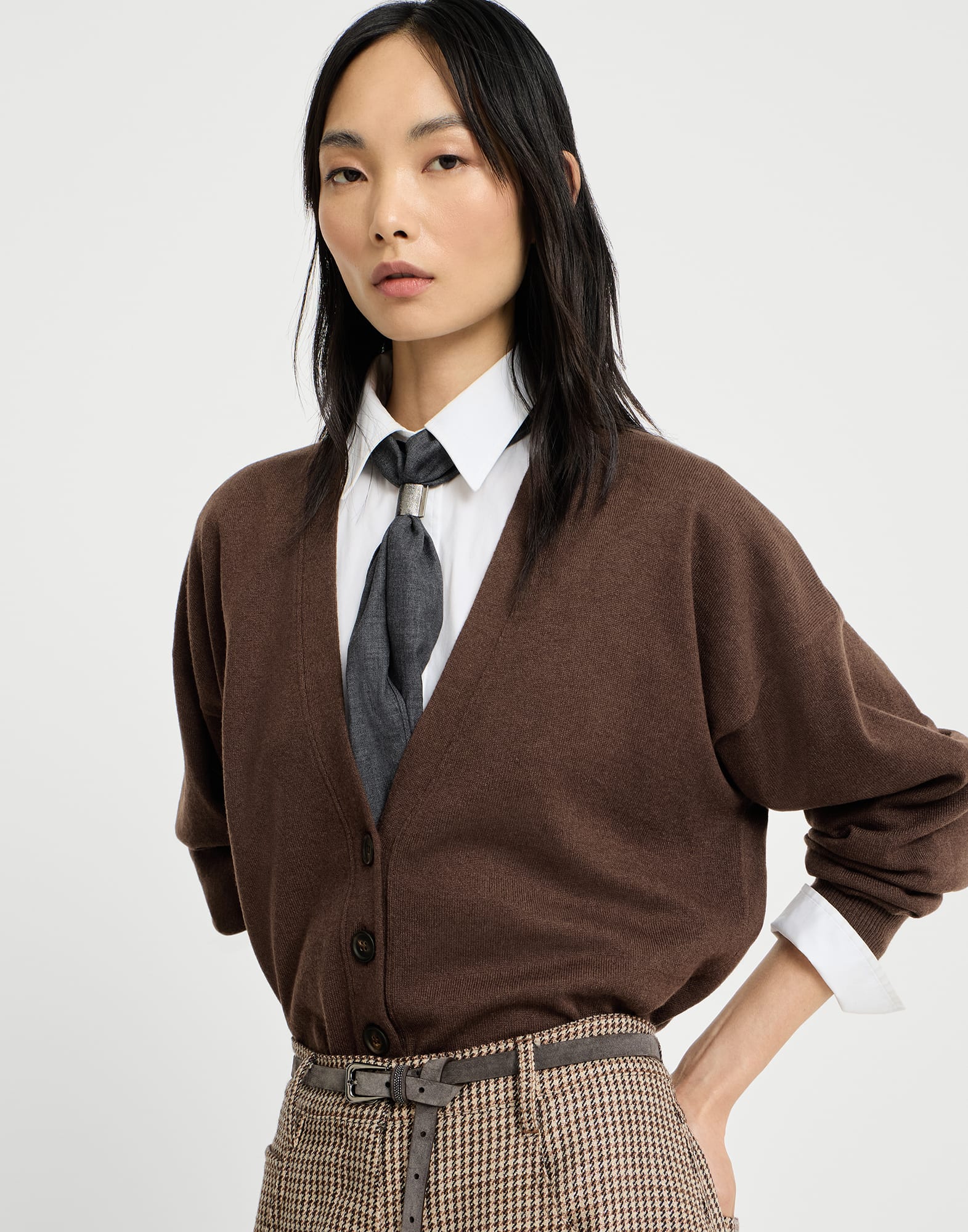 55-cashmere-cardigan-with-monili-4.jpg Cashmere cardigan with monili