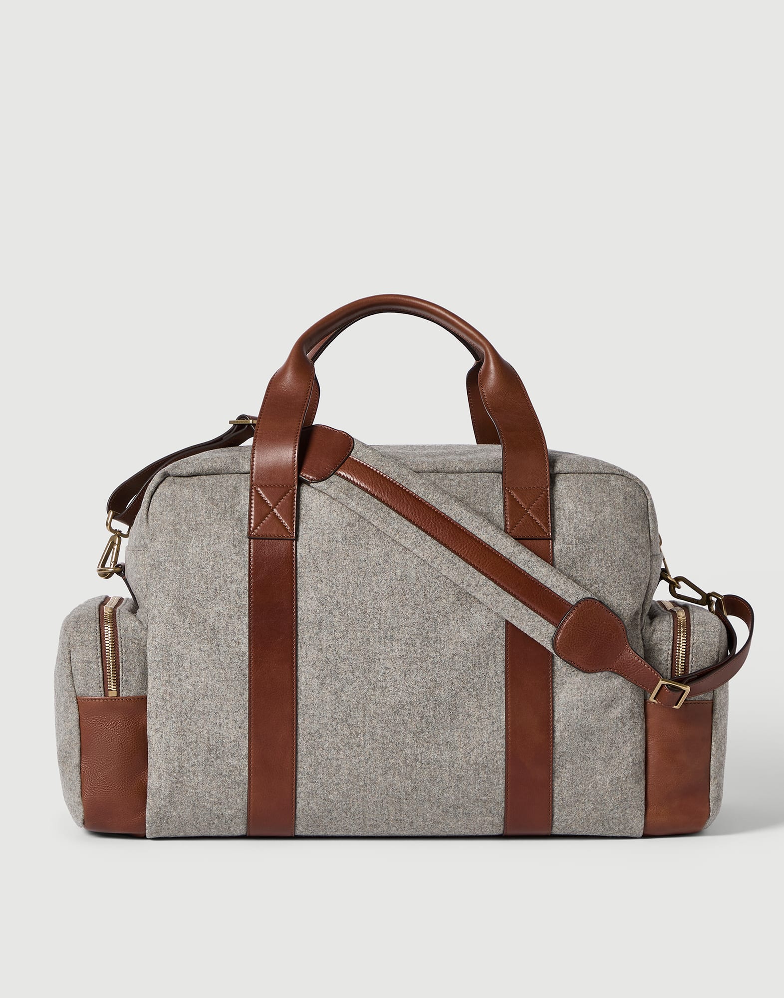 596-virgin-wool-alpaca-and-cashmere-flannel-leisure-bag-with-grained-calfskin-inserts-2.jpg Virgin wool, alpaca and cashmere flannel leisure bag with grained calfskin inserts