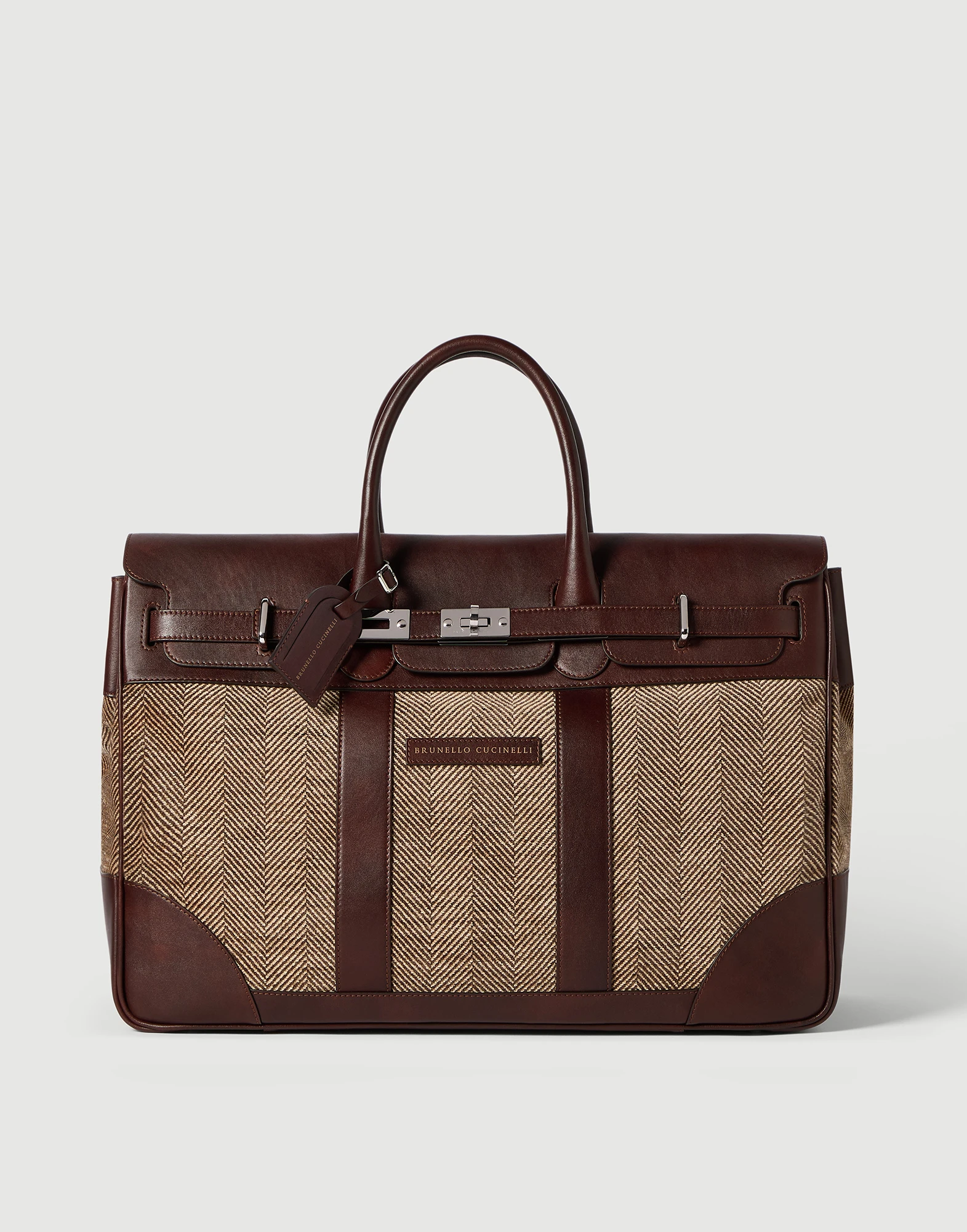 Bolso Country en piel de becerro irregular y Chevron técnico