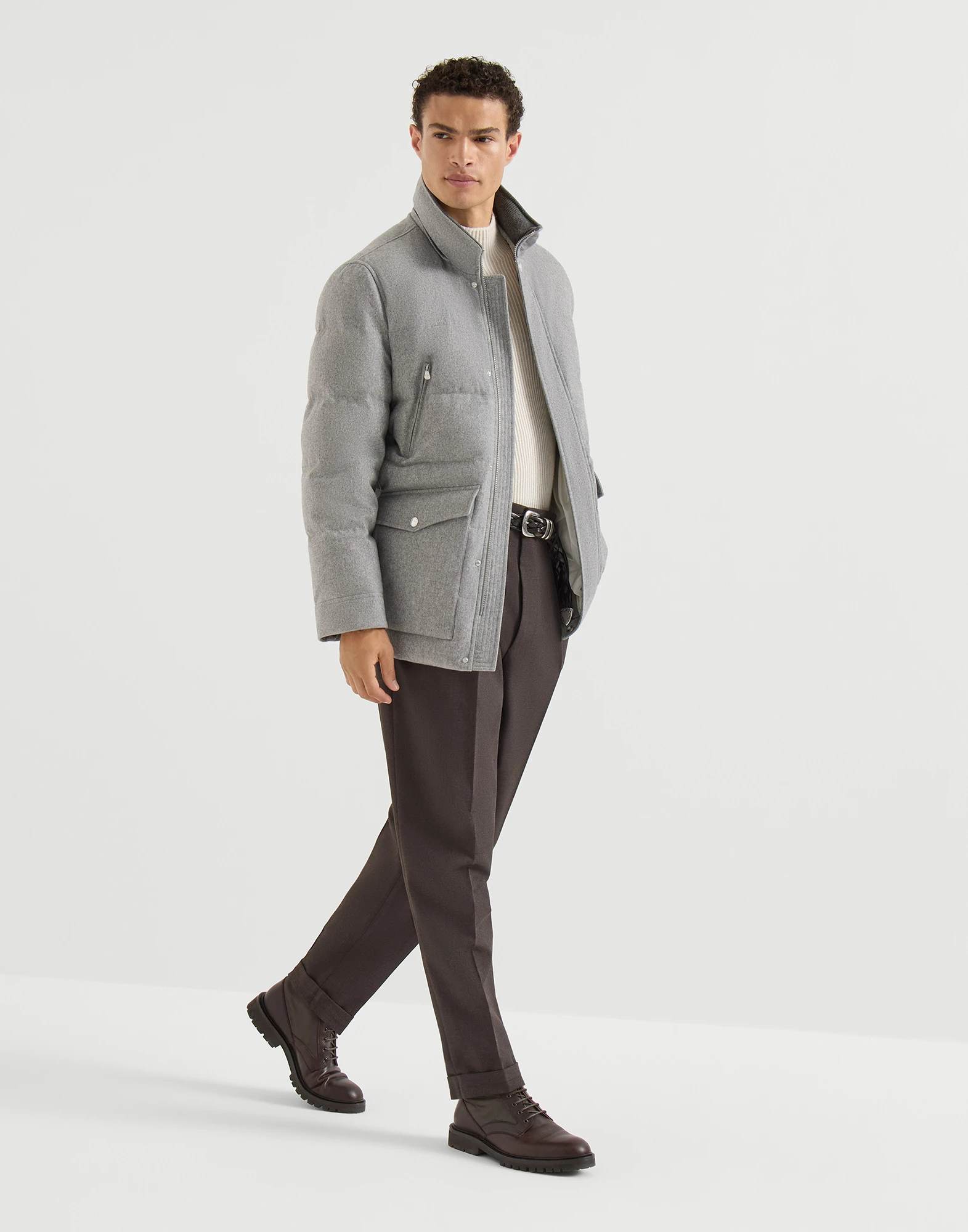 903-parka-en-franela-de-lana-membranosa-con-capucha-desmontable-5.webp Parka en franela de lana membranosa con capucha desmontable